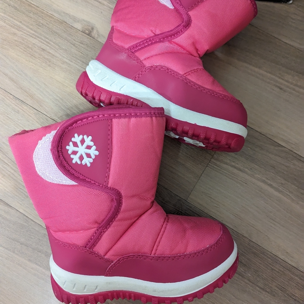 Snow boots for toddler size 6